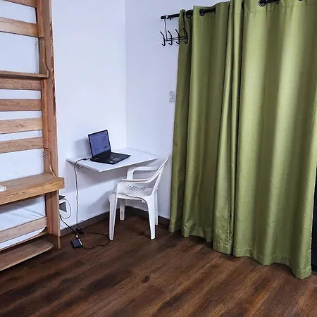 Hostal Acuavista *